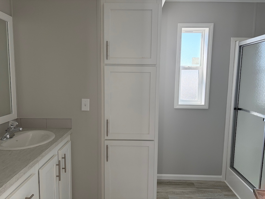 SAR Saralake Estates