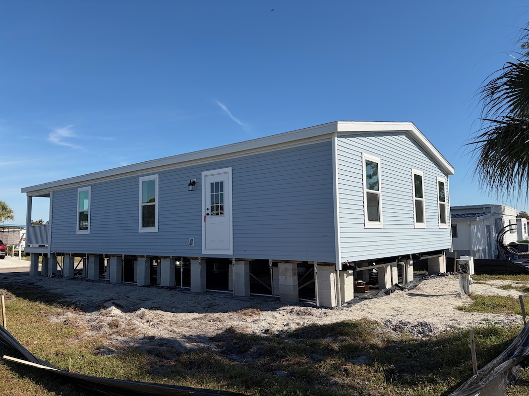 SAR Saralake Estates