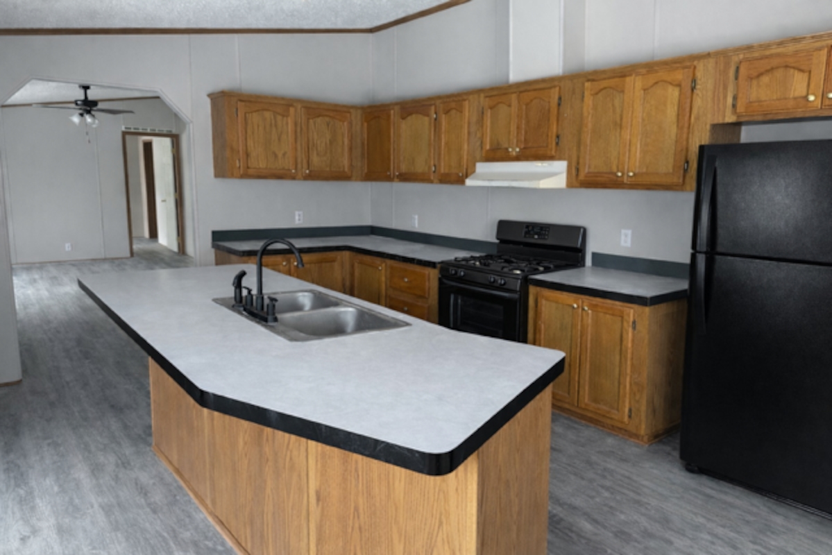 HLL Hawaiian Gardens/Holly Village