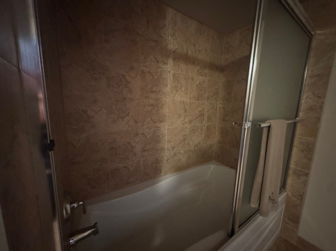 HLL Hawaiian Gardens/Holly Village