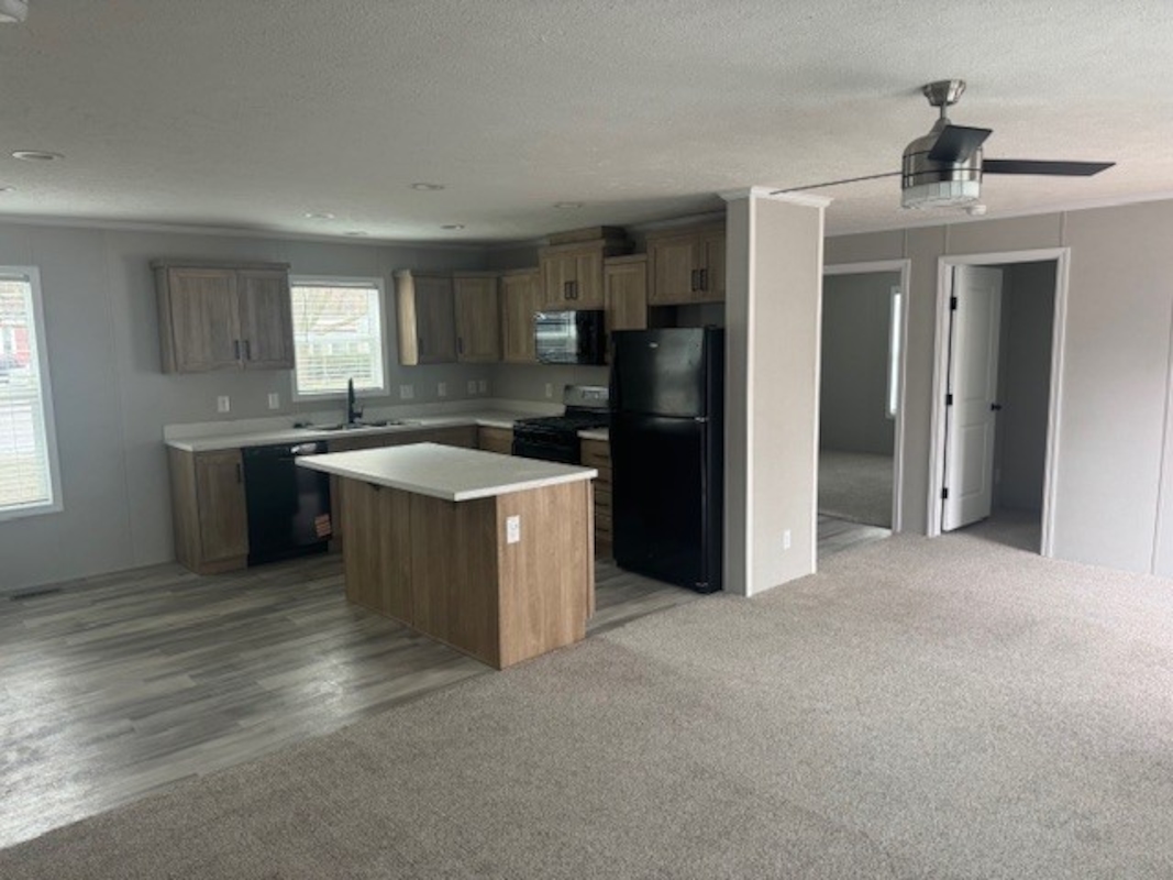 HLL Hawaiian Gardens/Holly Village