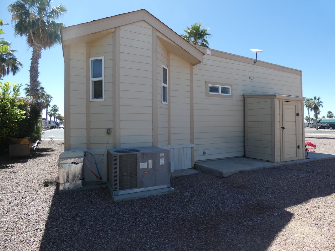 PCK Palm Creek Resort & Residences