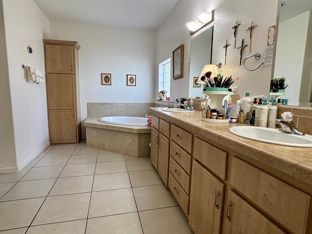 RSC Riverside Club Golf & Marina Community