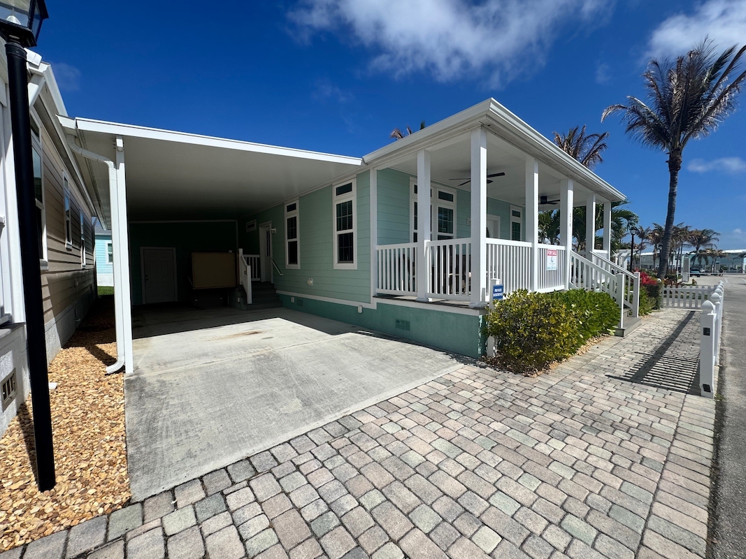 OBJ Ocean Breeze Resort