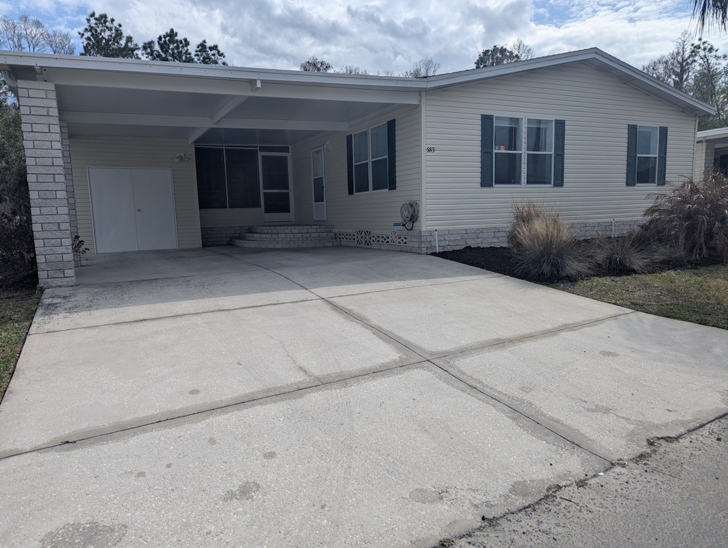 HAT The Hamptons Golf & Country Club