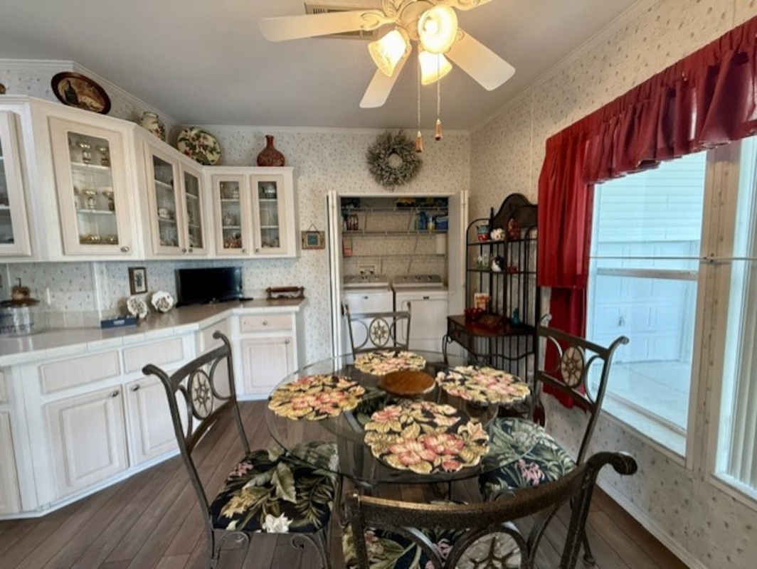 WMV Windmill Village