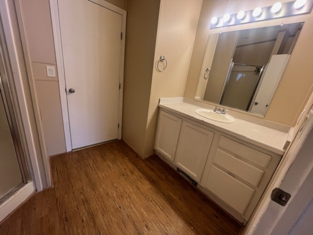 FIS Fisherman's Cove