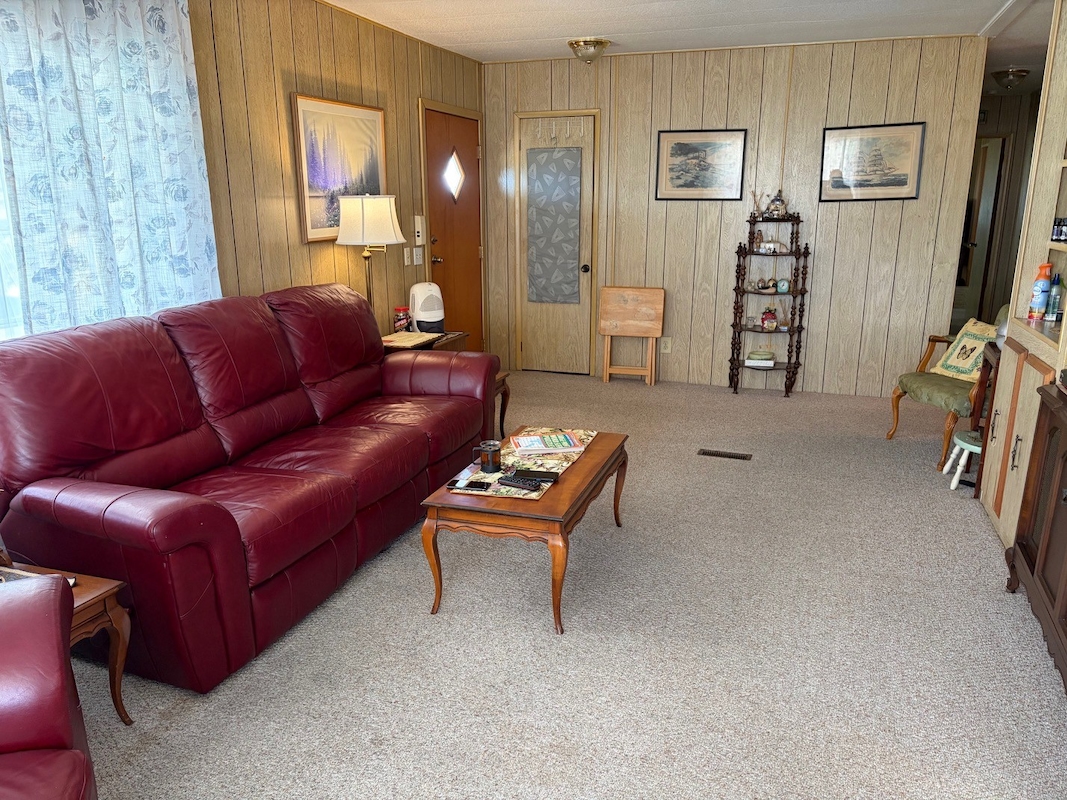 SAR Saralake Estates