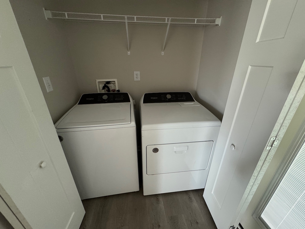 LSL Lakeshore Landings