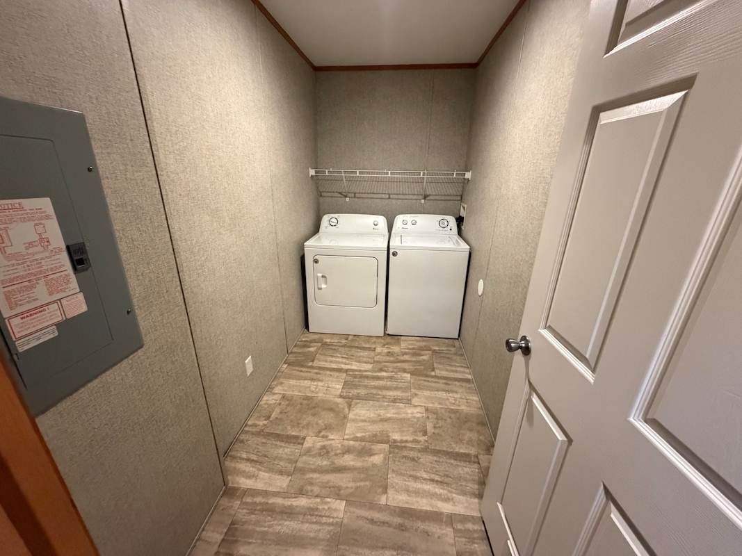 FRE Frenchtown Villa/Elizabeth Woods