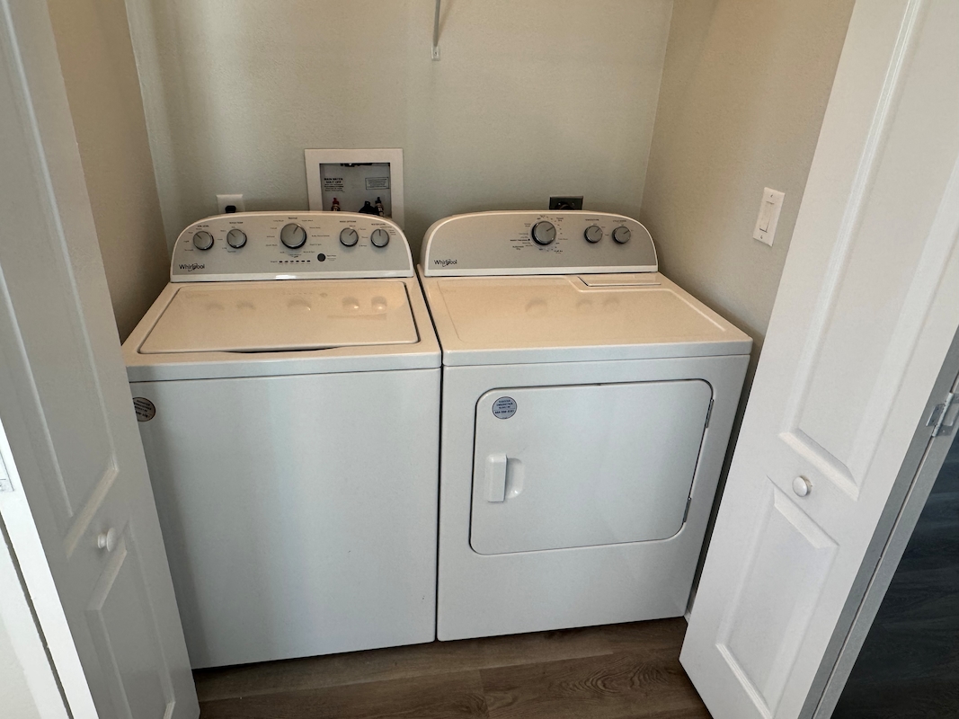 LSL Lakeshore Landings