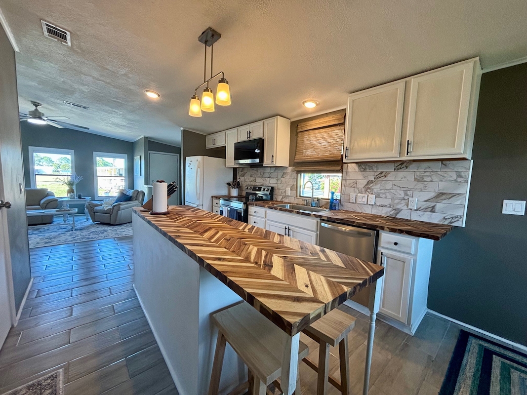 RSC Riverside Club Golf & Marina Community