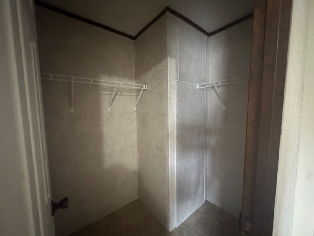 HLL Hawaiian Gardens/Holly Village