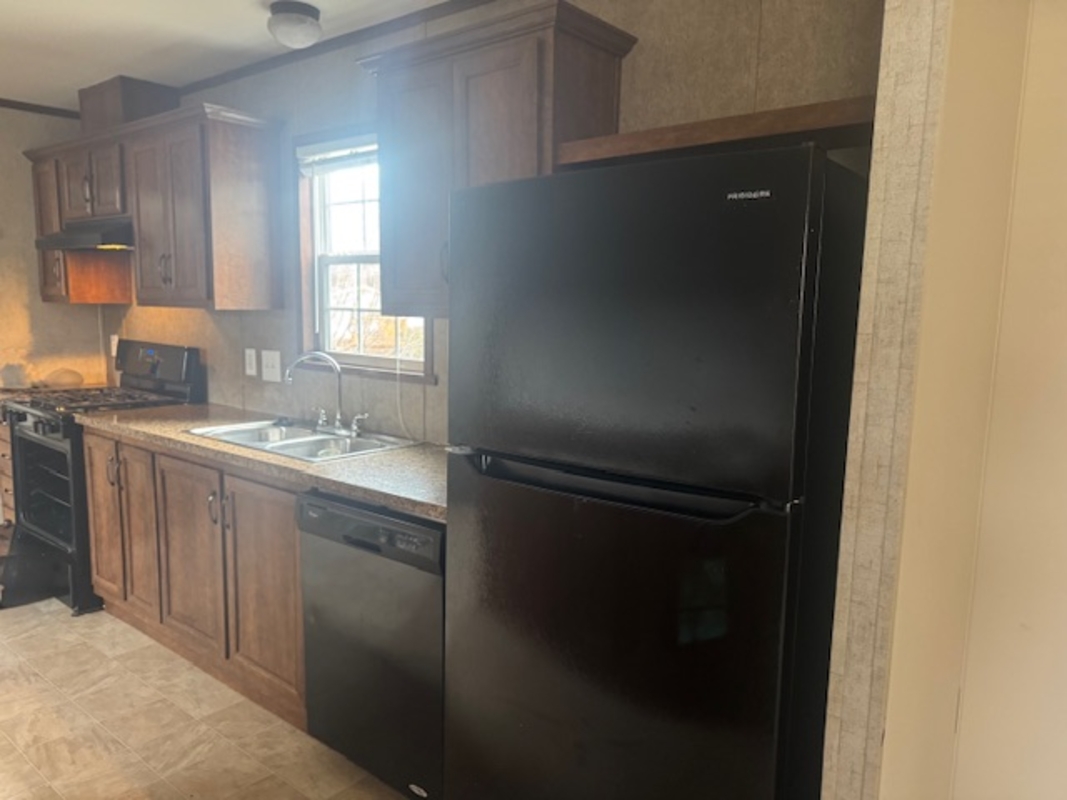 HLL Hawaiian Gardens/Holly Village