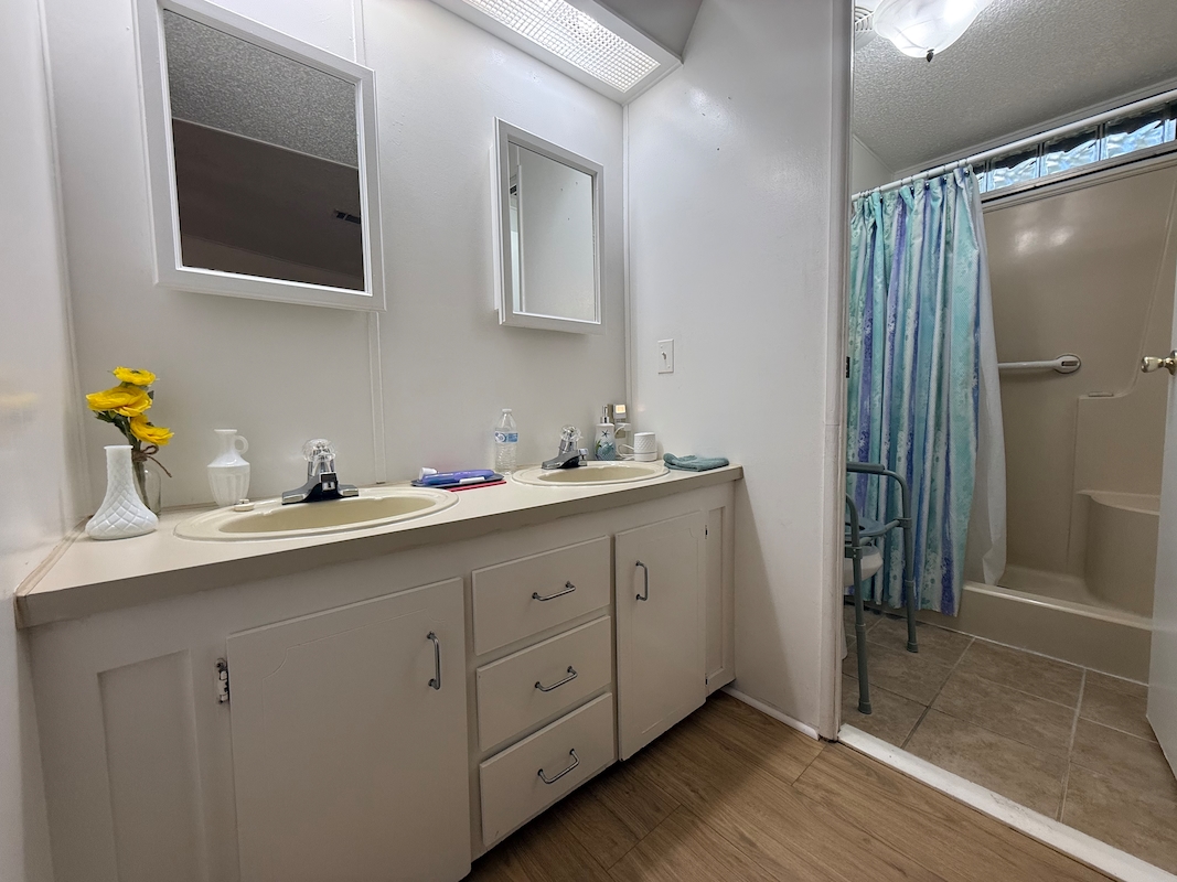 CAD Candlelight Manor