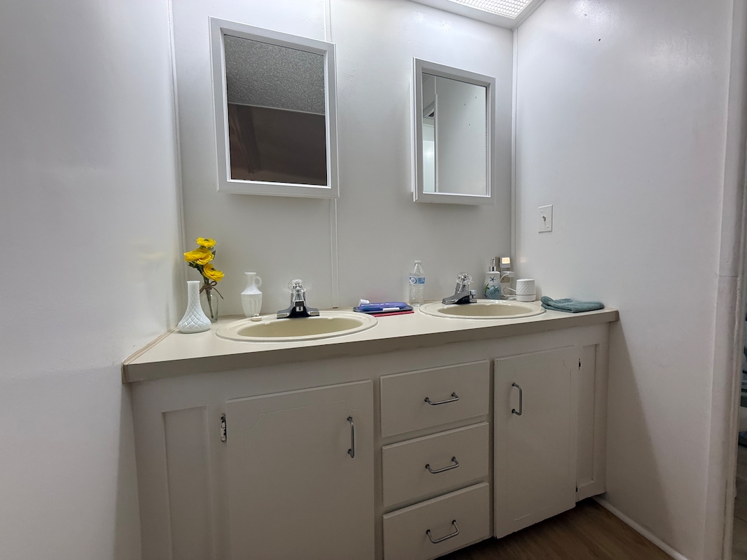 CAD Candlelight Manor