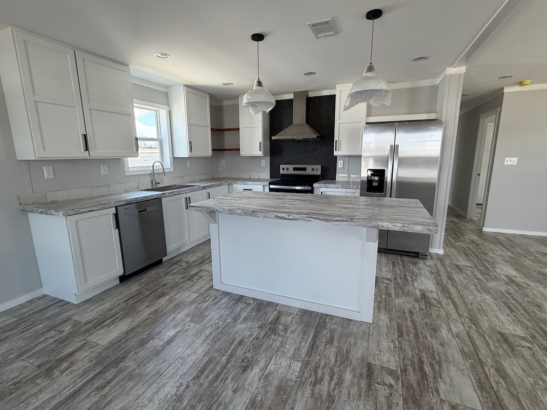 SAR Saralake Estates