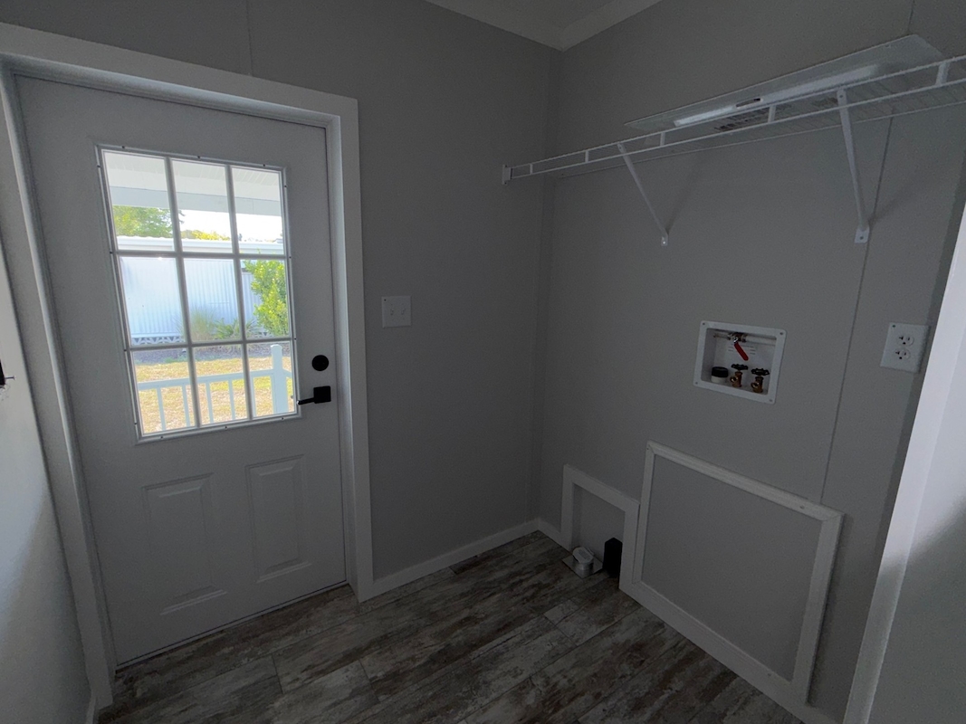 SAR Saralake Estates