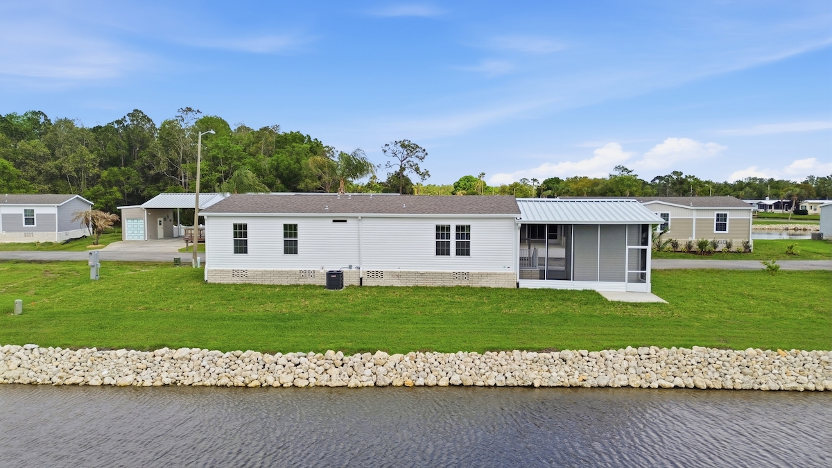 RPV Royal Palm Village