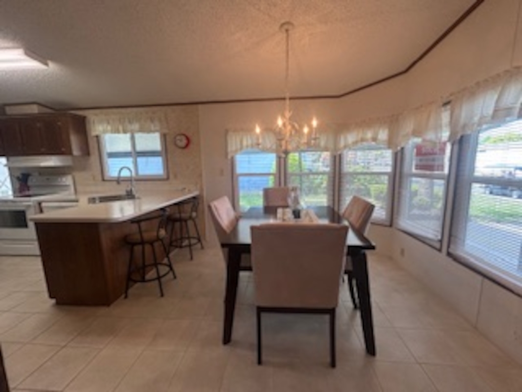 LCV La Costa Village