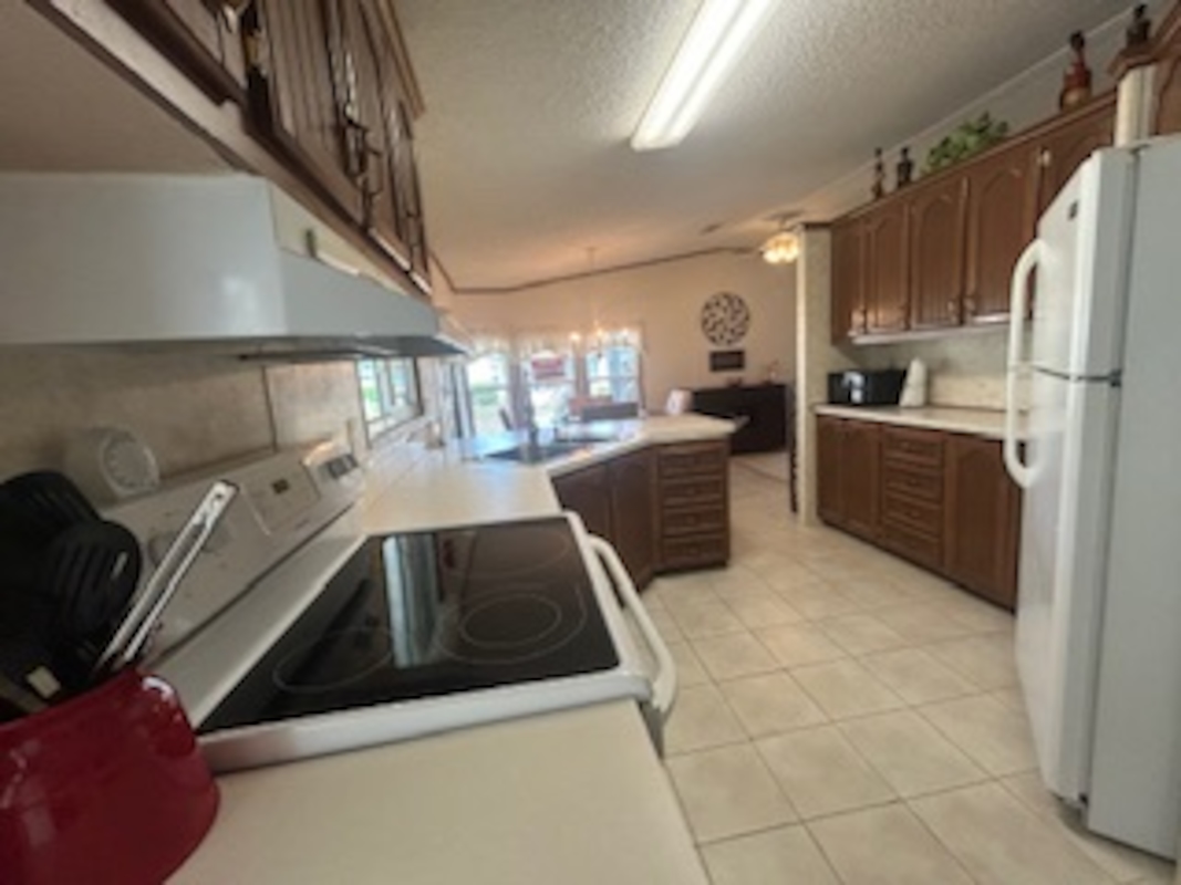 LCV La Costa Village