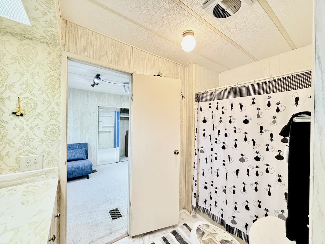 CIW Colony In The Wood