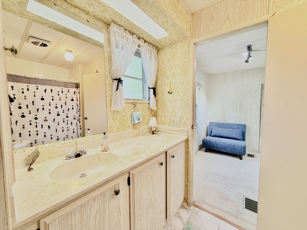 CIW Colony In The Wood