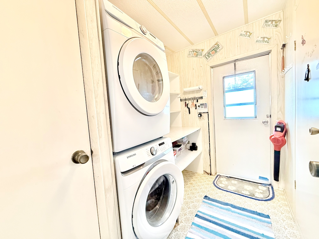 CIW Colony In The Wood