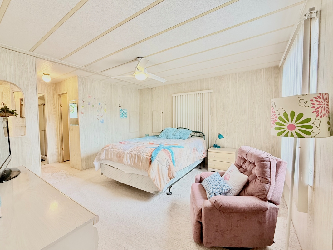 CIW Colony In The Wood