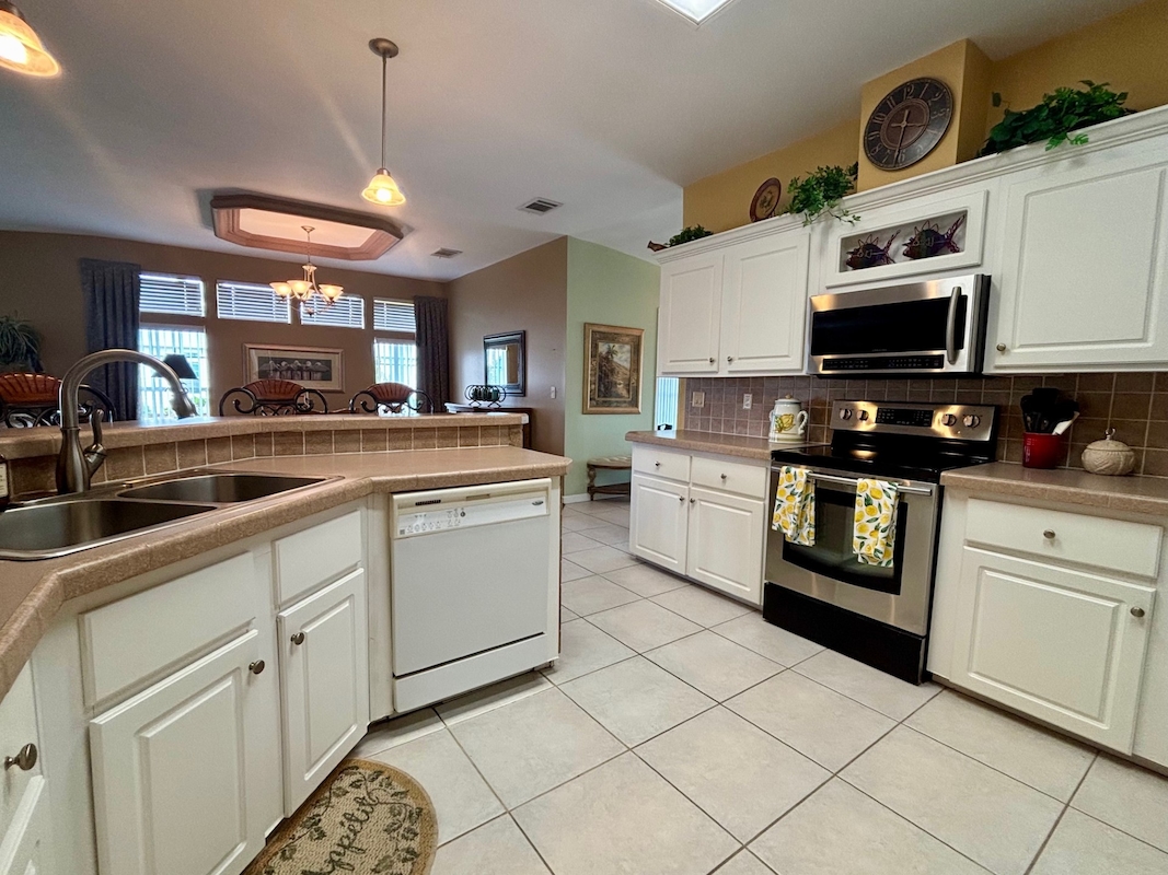 RSC Riverside Club Golf & Marina Community