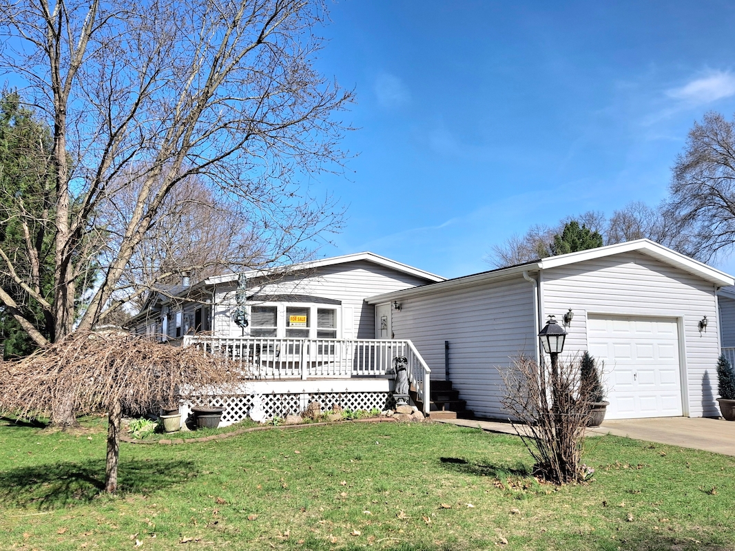 HIC Hickory Hills Village