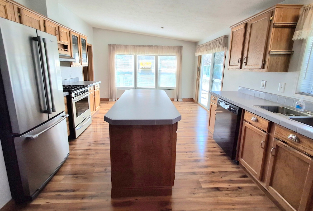 HIC Hickory Hills Village