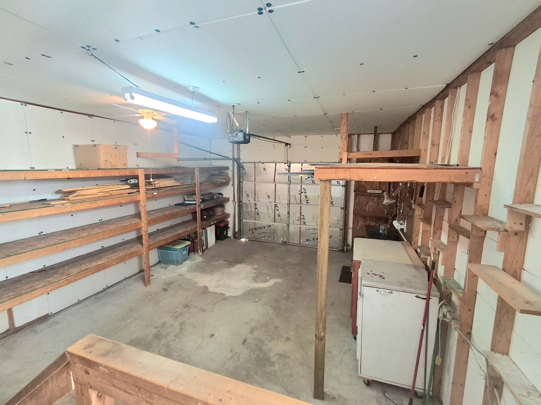 HIC Hickory Hills Village