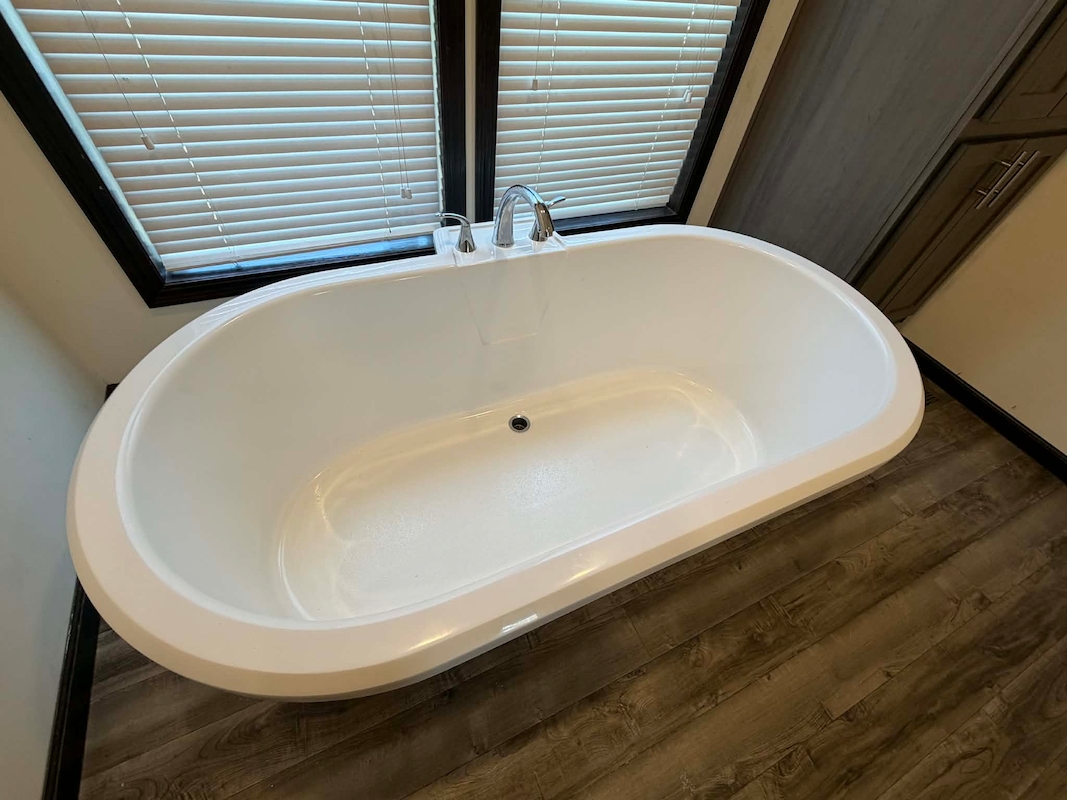 FRE Frenchtown Villa/Elizabeth Woods