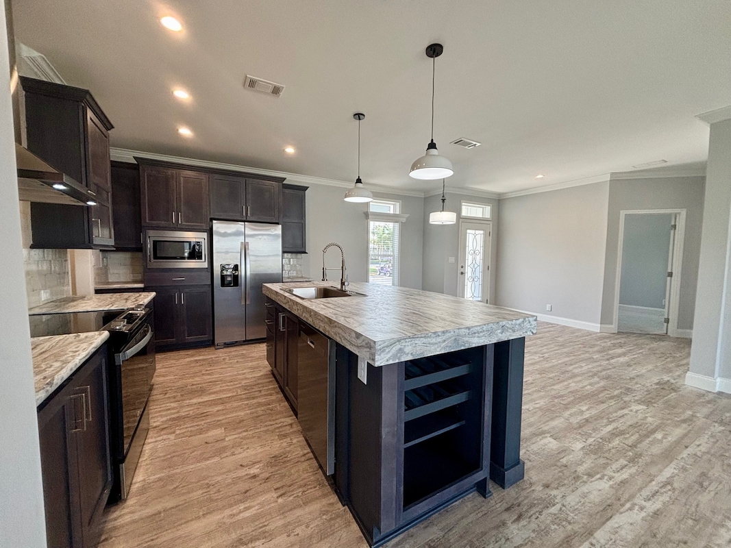 RSC Riverside Club Golf & Marina Community