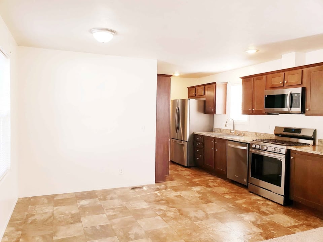 HIC Hickory Hills Village