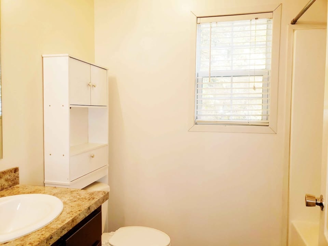 HIC Hickory Hills Village