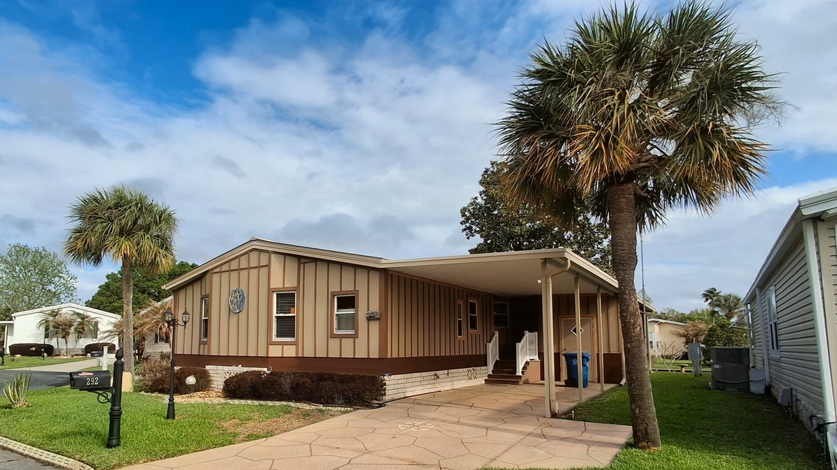 RPV Royal Palm Village