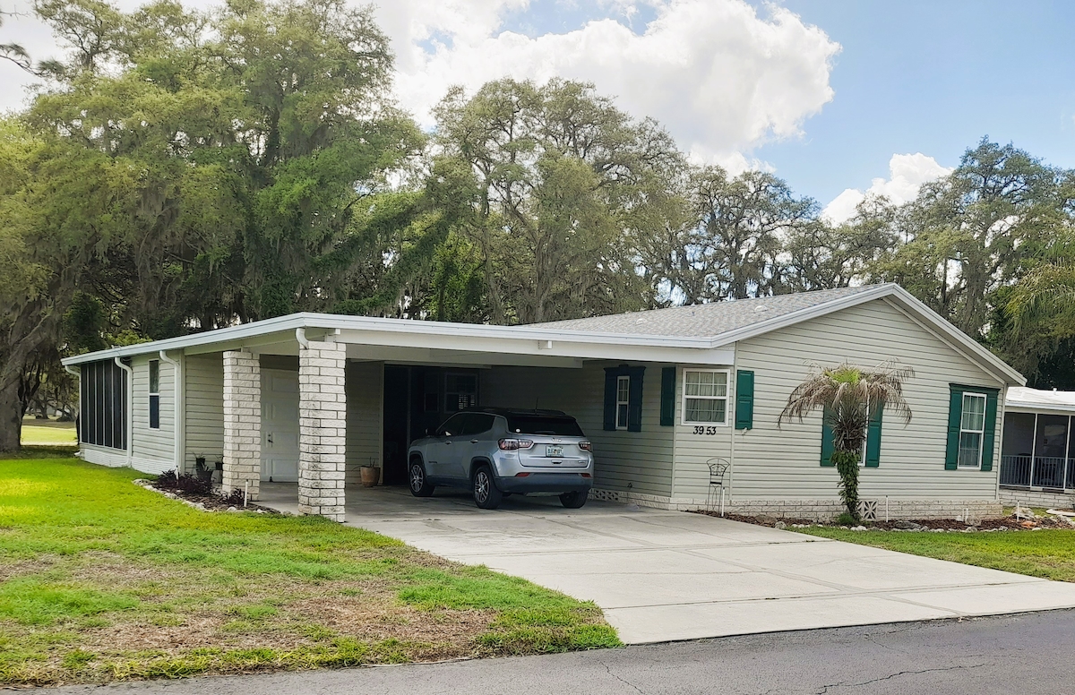 SPS Southport Springs Golf & Country Club