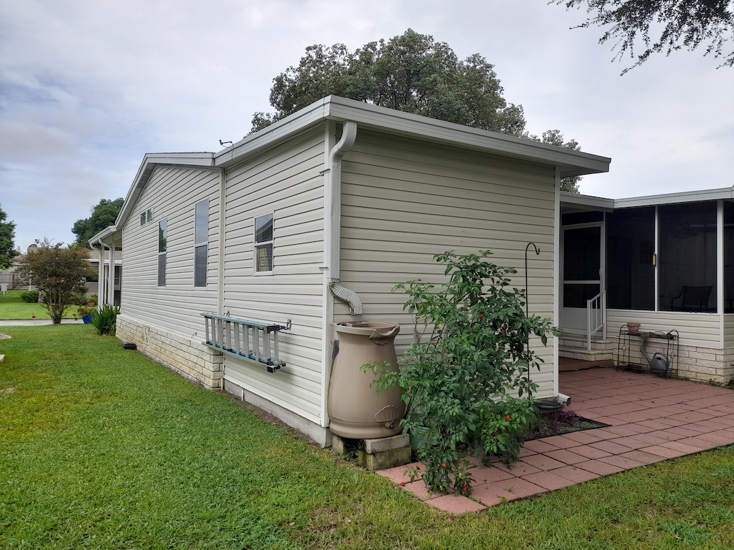 SPS Southport Springs Golf & Country Club