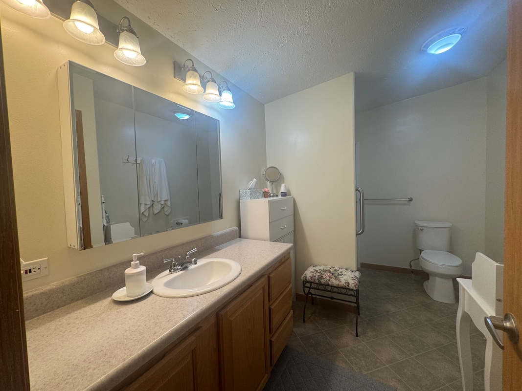 CMV Country Meadows Village