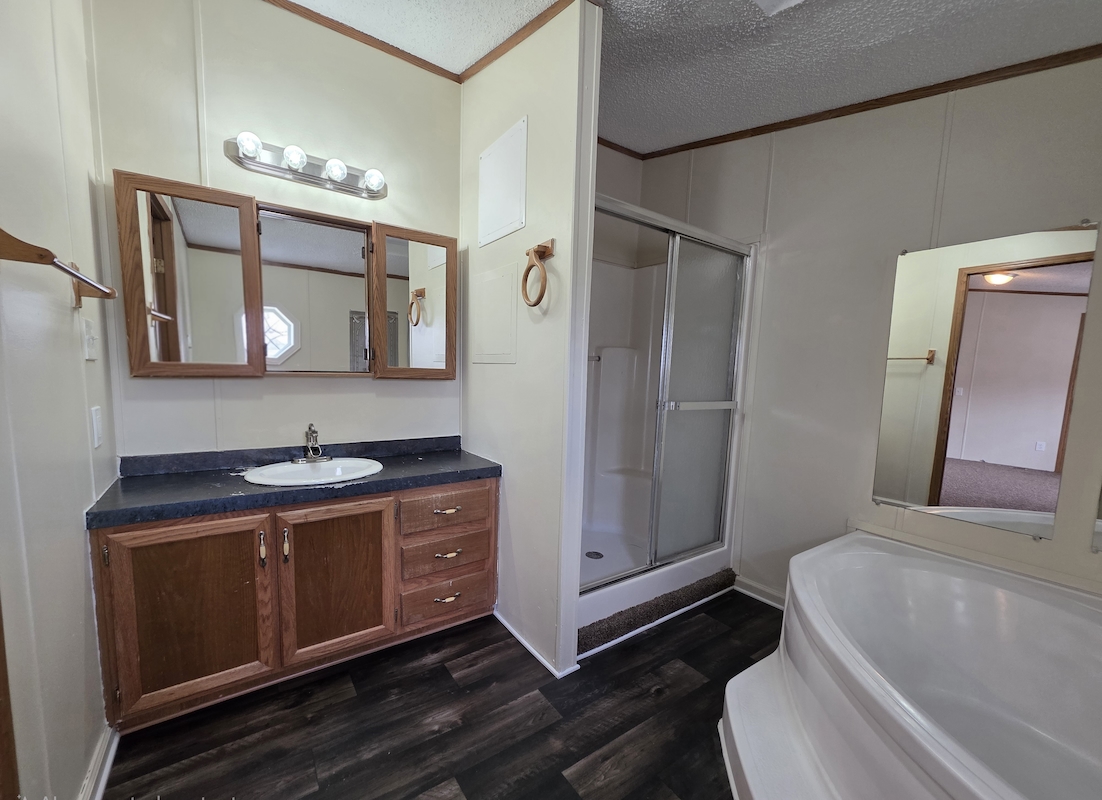 PNV Pineview Estates