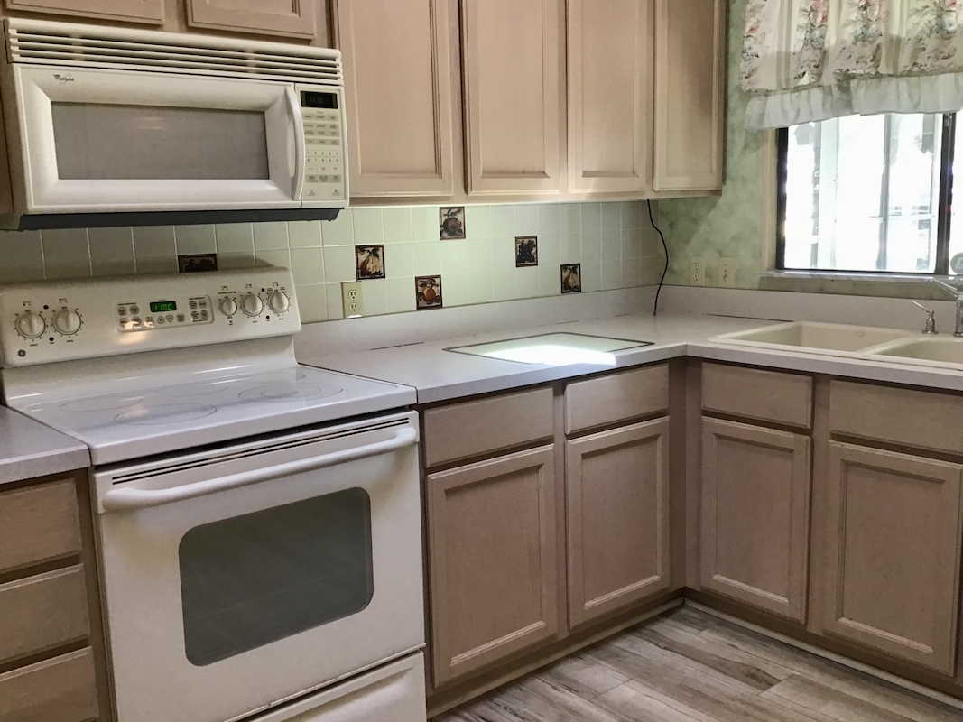 LCV La Costa Village