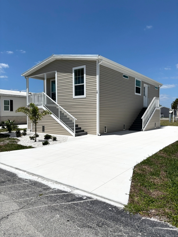 IND Sun Resorts & Residences Fort Myers Beach