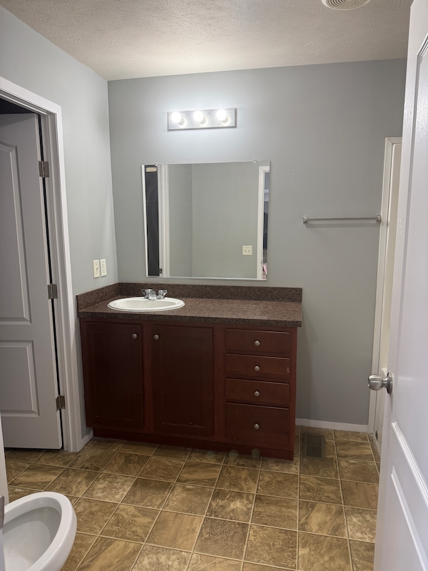 KEN Kensington Meadows