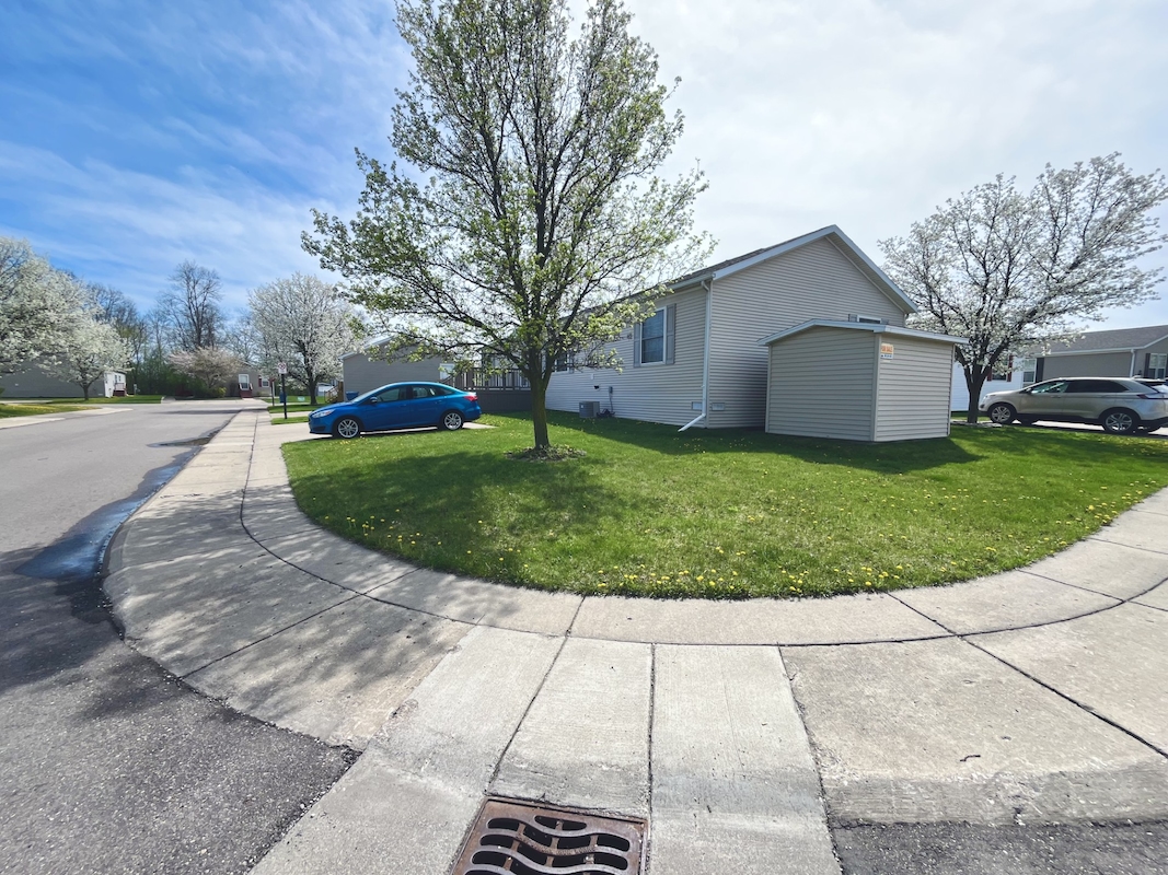 TAN Tanglewood Village