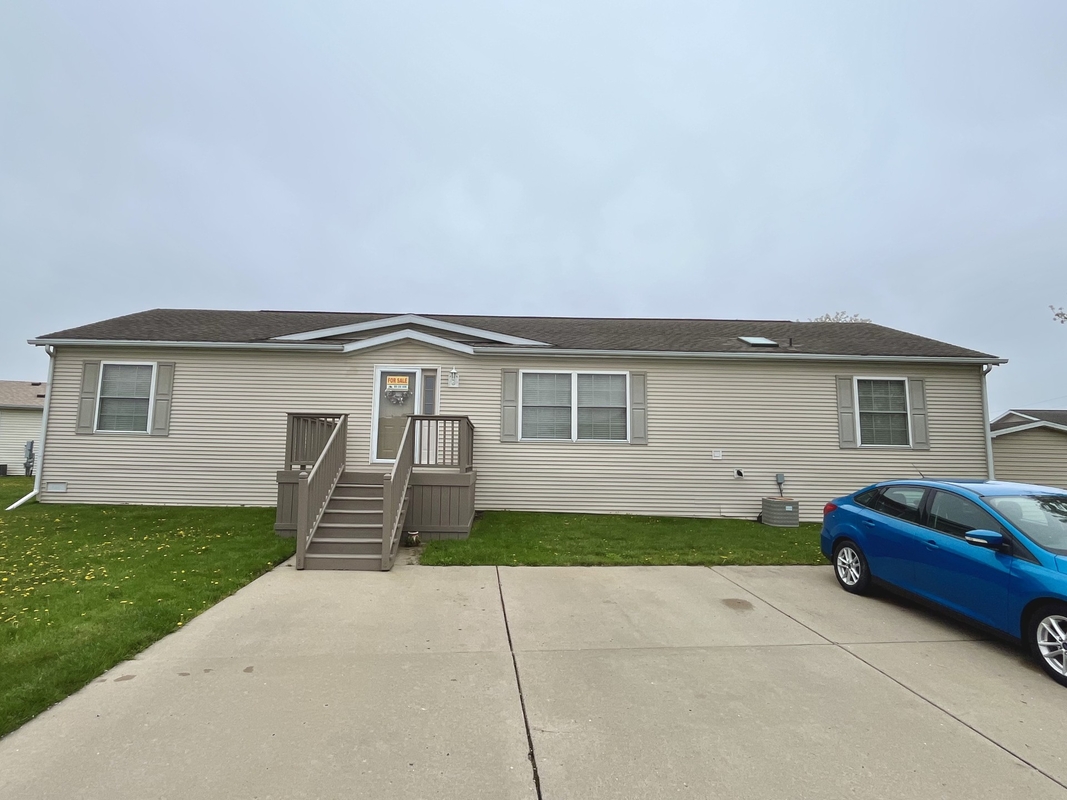 TAN Tanglewood Village