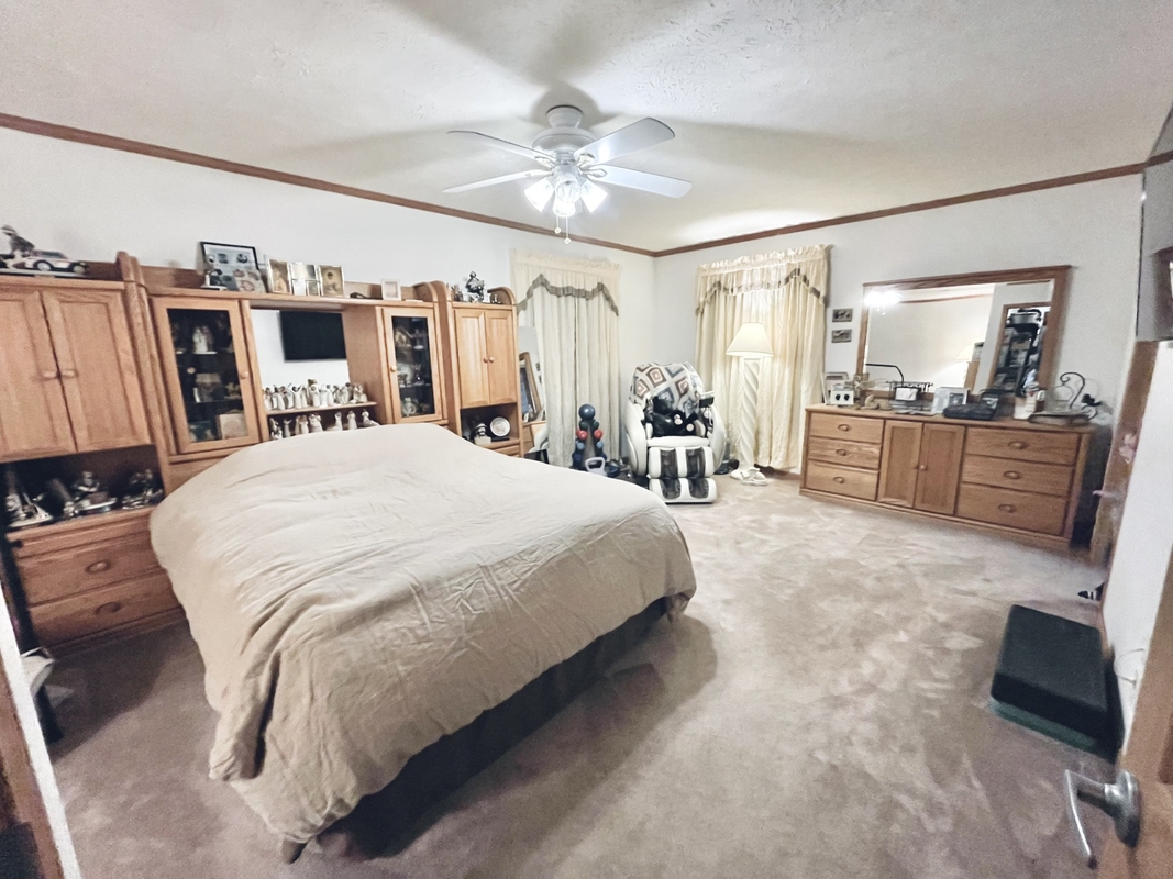 TAN Tanglewood Village