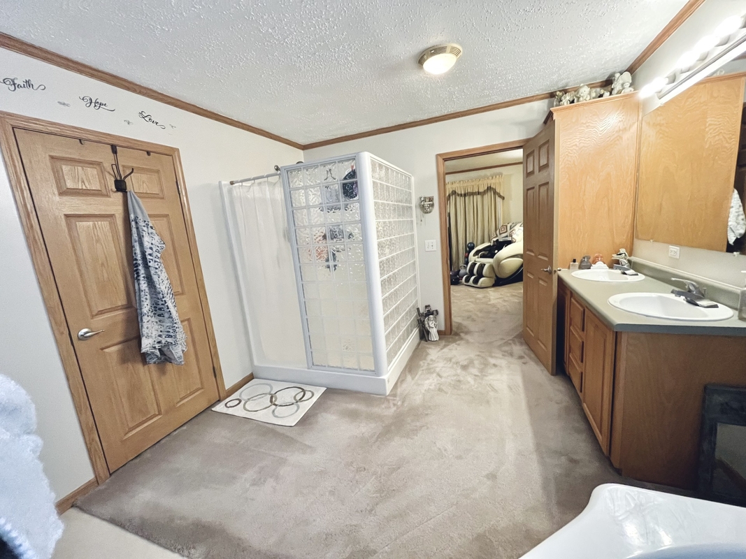 TAN Tanglewood Village