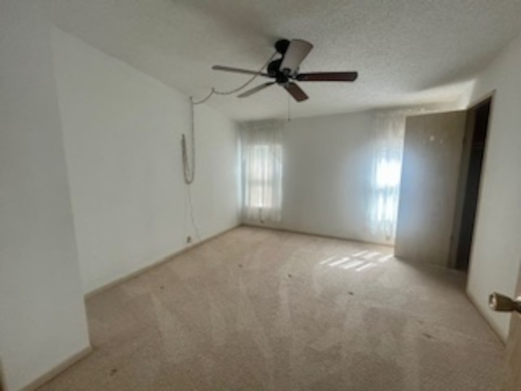 LCV La Costa Village